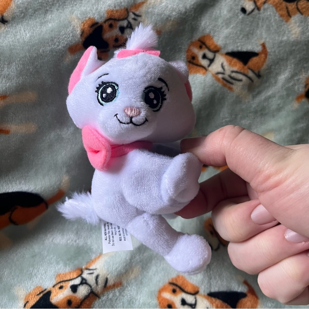 Disney Cutie Cuff - Picture 4 of 9
